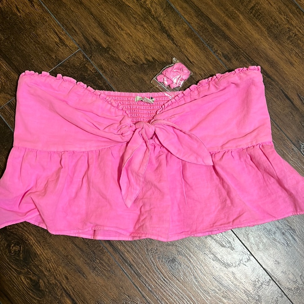 American Eagle top